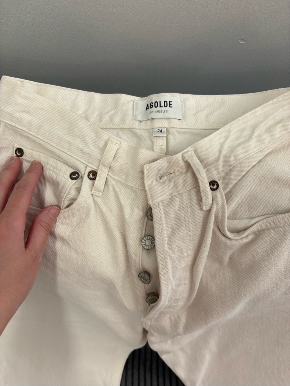 Agolde High-Rise Button-Fly Jeans in Off-White Cream